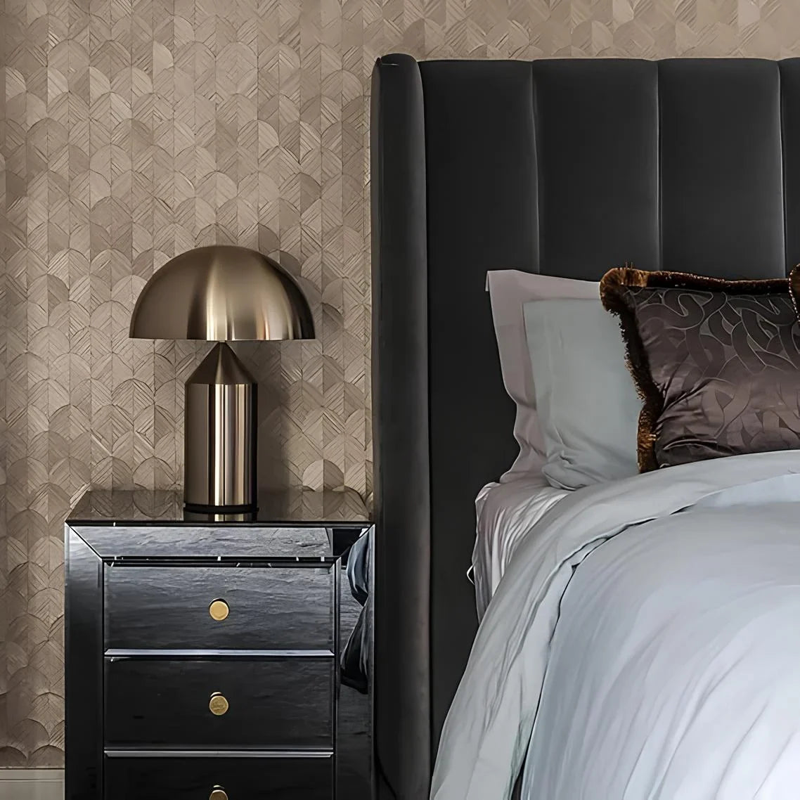 Aurelia™ Table Lamp 7