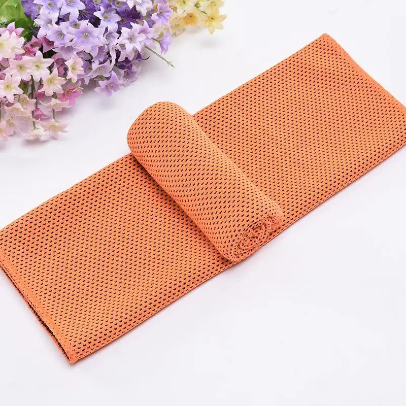 Koelhanddoek - Sneldrogende Microvezel met Compacte Siliconen Case voor Sport en Reizen 12
