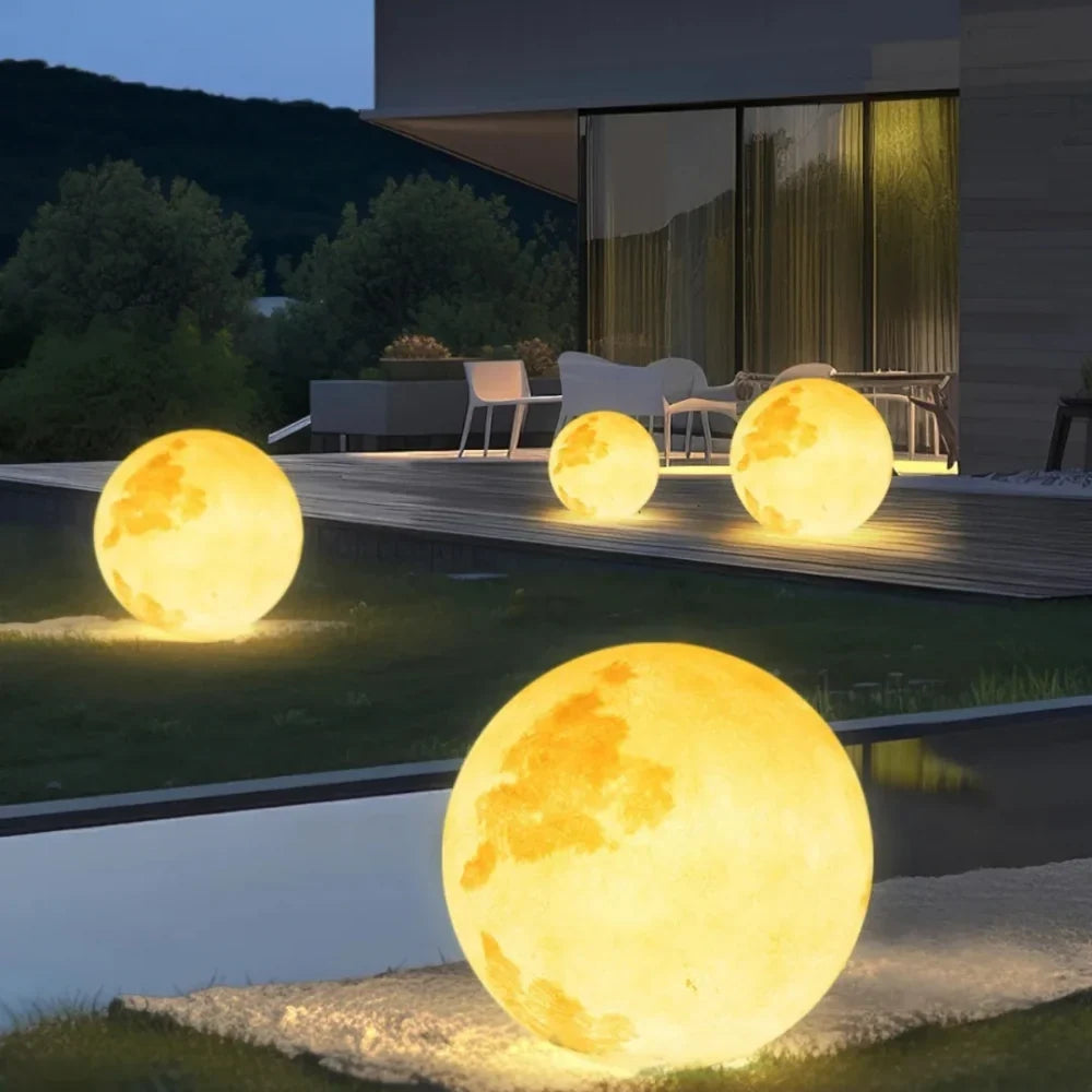 Selene™ Moon Garden Light 0