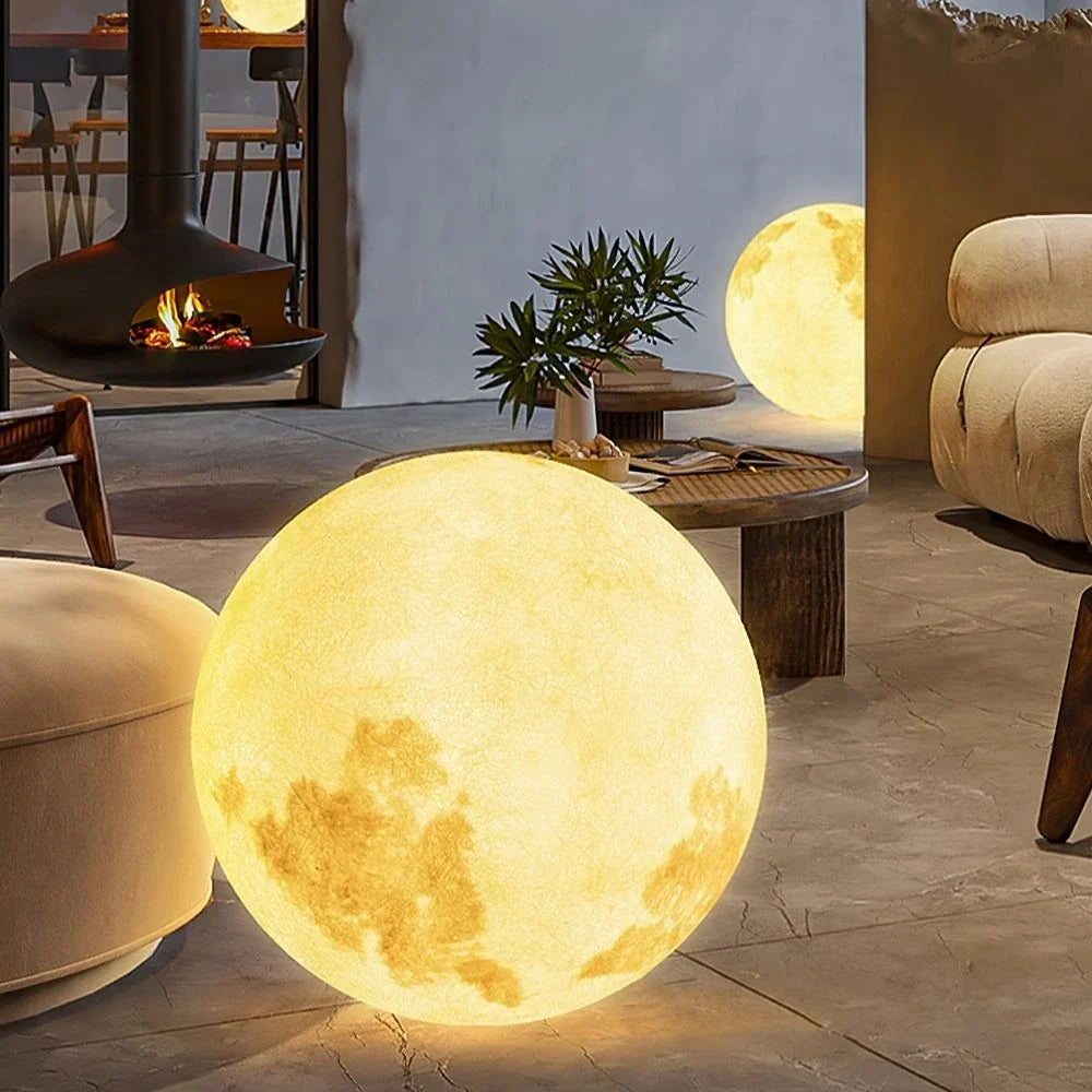 Selene™ Moon Garden Light 2