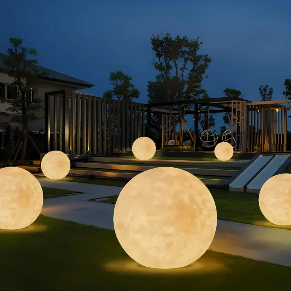 Selene™ Moon Garden Light 7