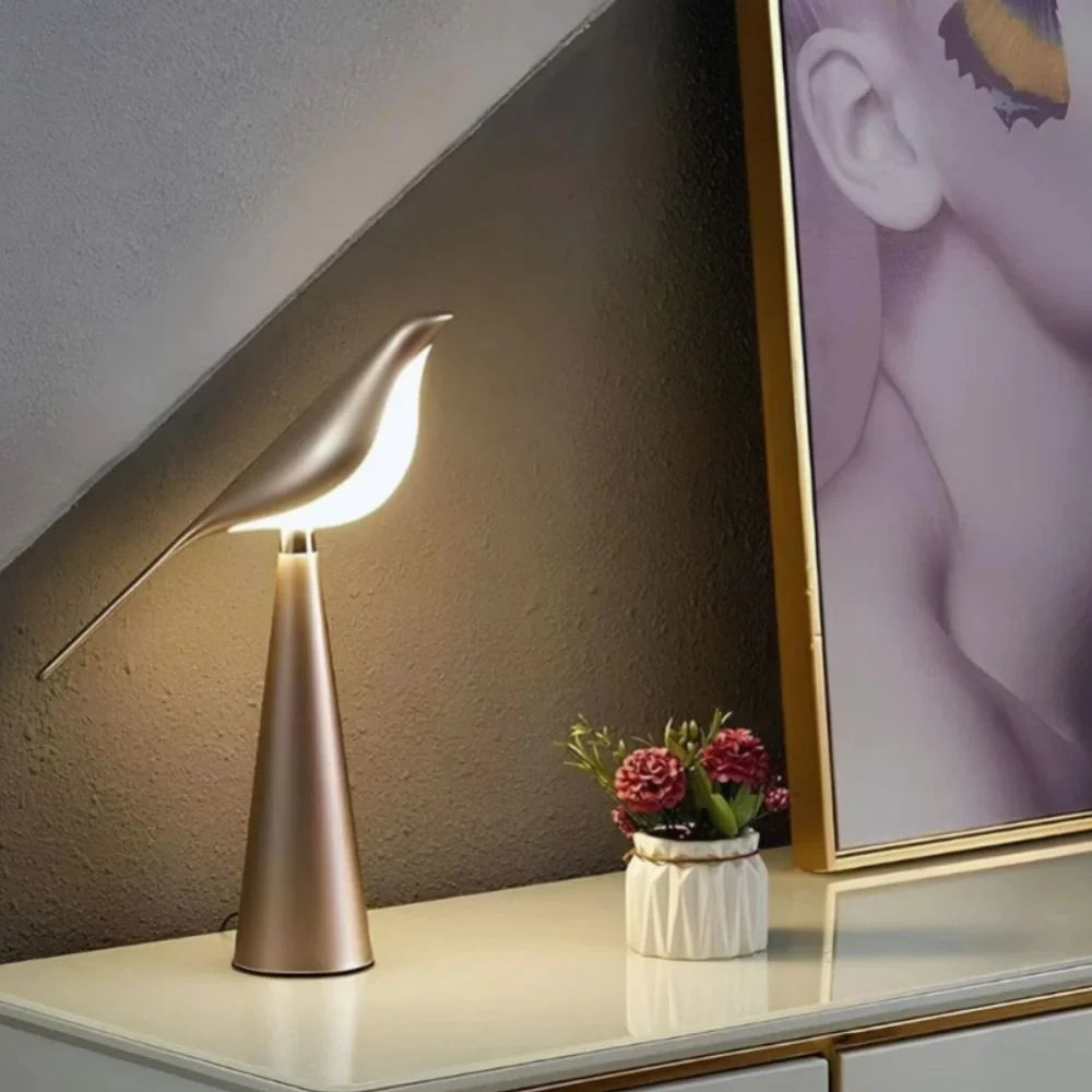 Serene Magpie Light 7