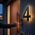 Verlicht Huisnummerbord – Zonne-energie, Automatische LED & Weerbestendig 1