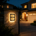 Verlicht Huisnummerbord – Zonne-energie, Automatische LED & Weerbestendig 17