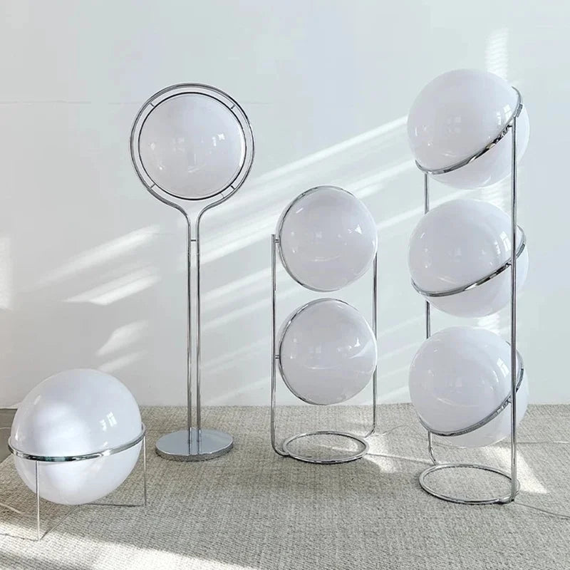 Staande lamp met bolkap